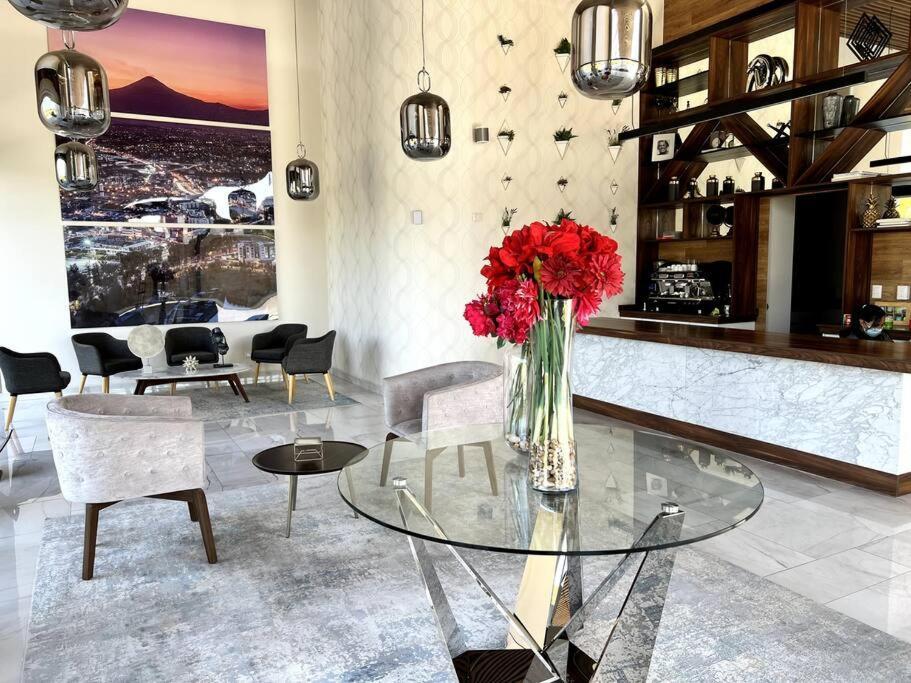 Luxury 3Br Apartment W Pool, Spa & Stunning Views ปวยบลา ภายนอก รูปภาพ